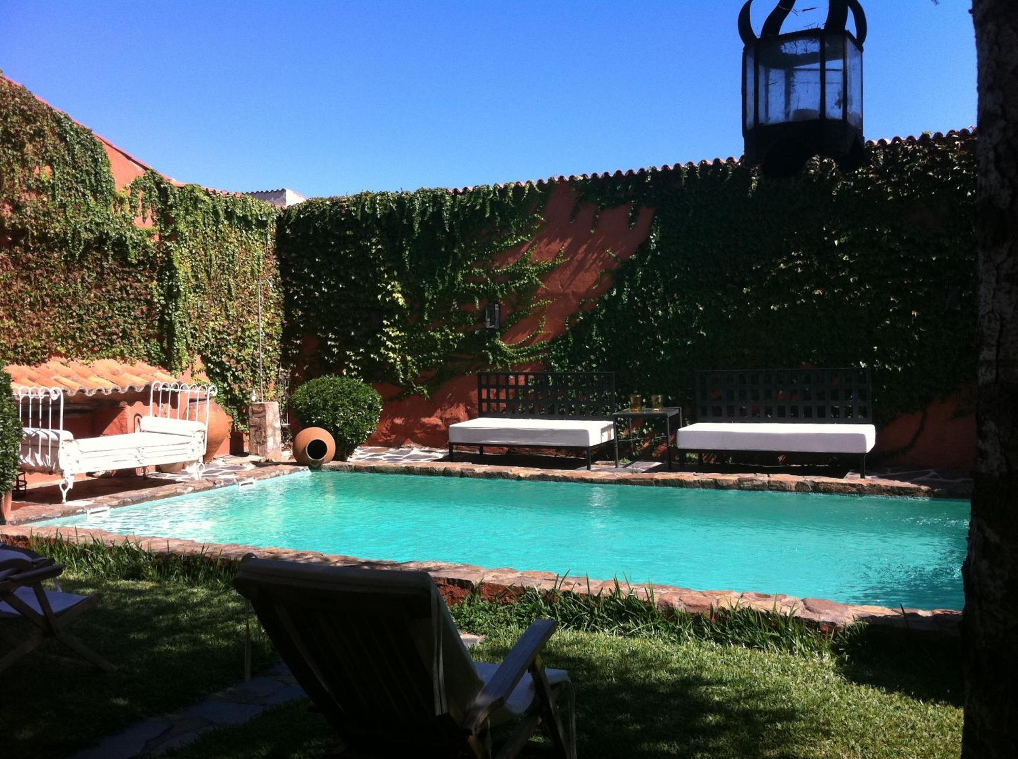 La Tierra Roja Villa Aliseda Buitenkant foto