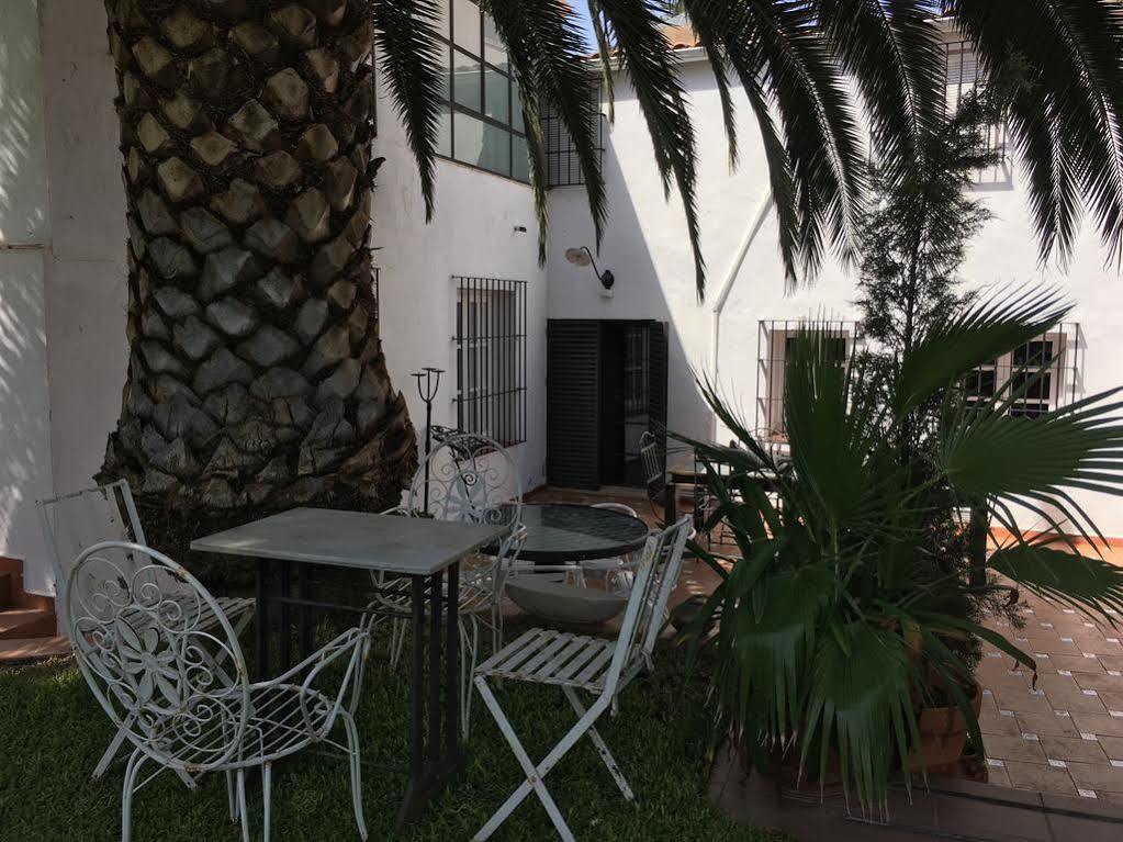 La Tierra Roja Villa Aliseda Buitenkant foto